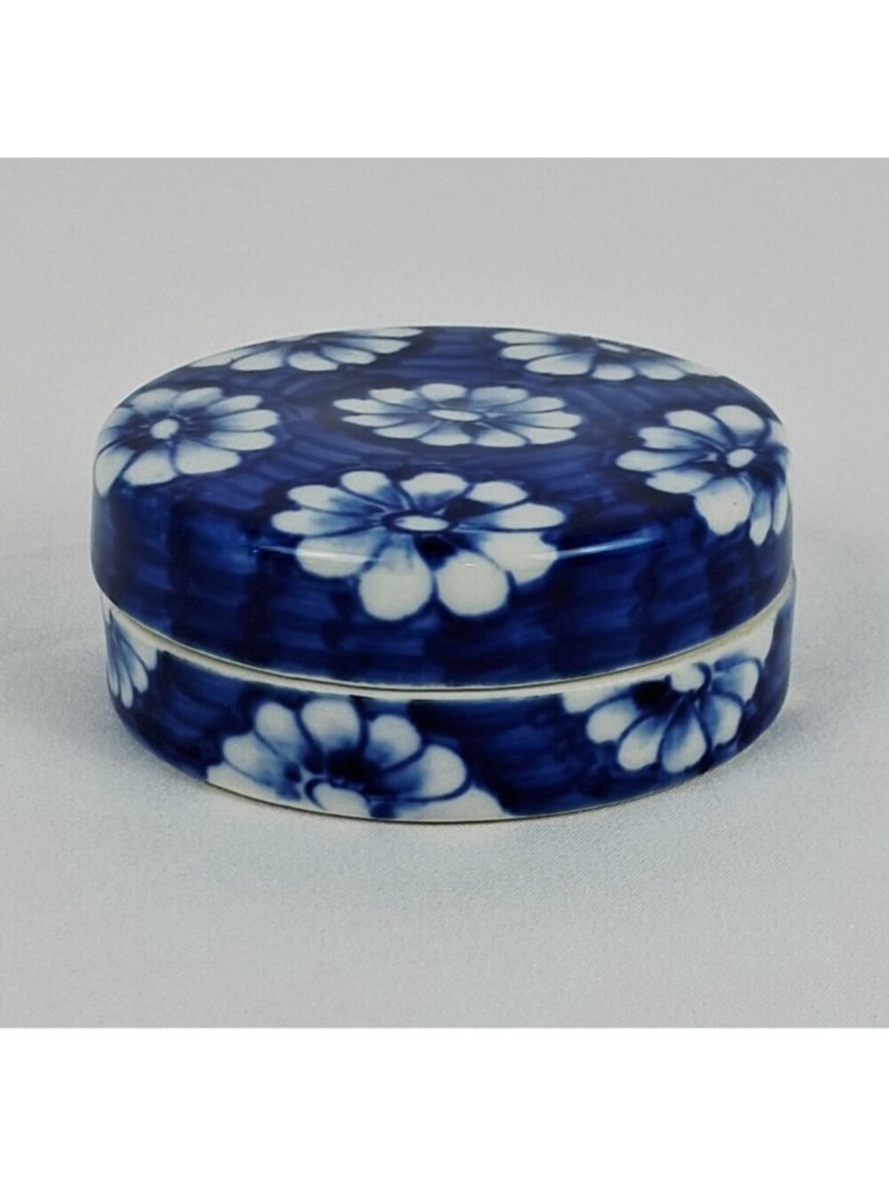 Unbranded Vietnamese Blue Floral Round Lidded Trinket Box